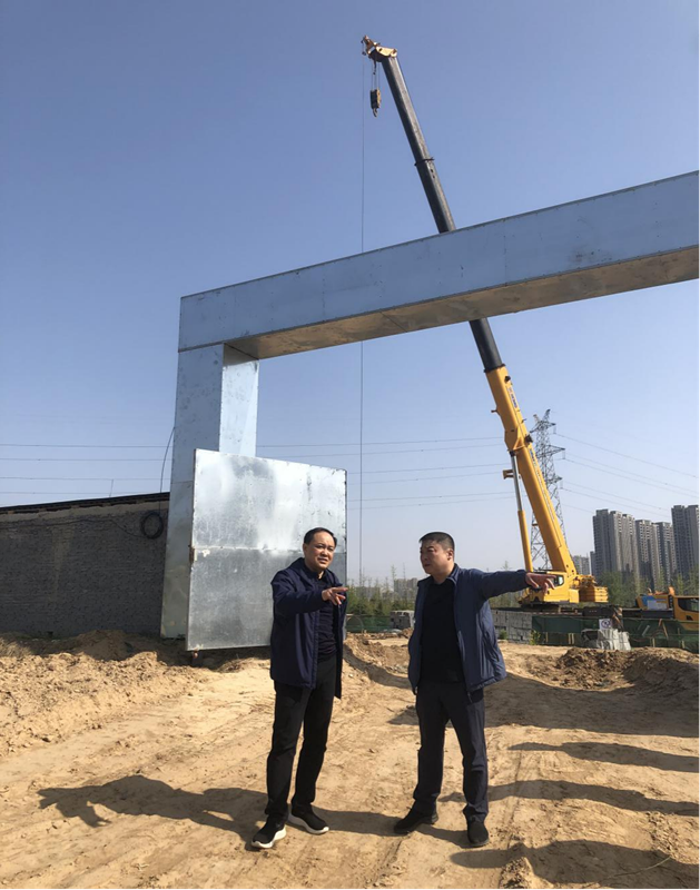 鄭州市建設投資集團有限公司黨委委員、副總經(jīng)理張巖到侯寨新鎮(zhèn)區(qū)安置區(qū)調(diào)研項目建設工作